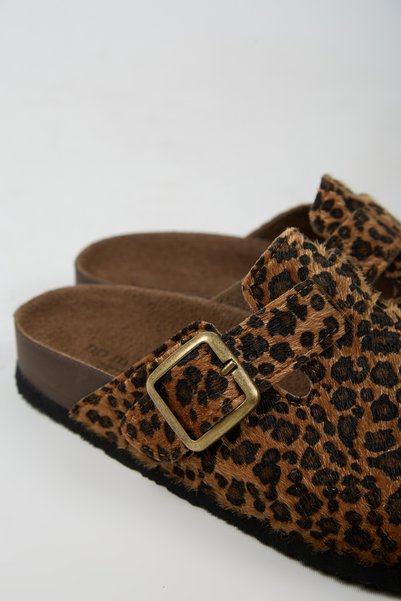 no miento Cancun Women's Vegan Leather Buckle Leopard Sabo Slippers