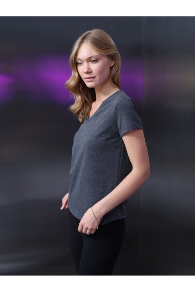 COLORDS Women's V-Neck T-Shirt