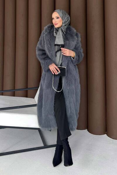 Melike Tatar Μακριά ψεύτικη γούνα 32-3704