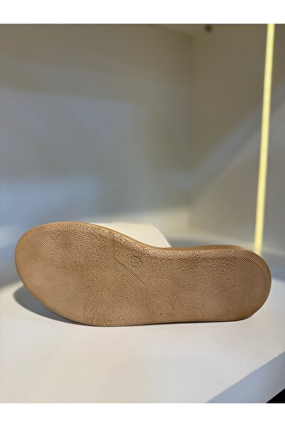 Venüs Kadın Hakiki Deri Toka Detaylı Günlük Terlik 2409915Y