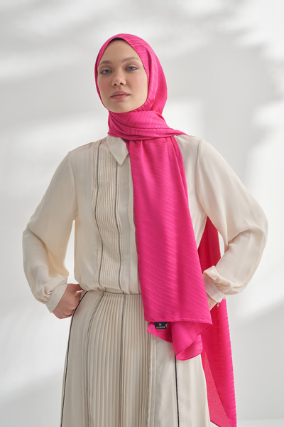 ARMANDA Nanya Jakar Line Pattern Shawl - Fuchsia