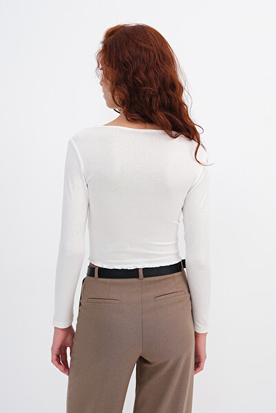 Addax Μπλούζα με λεπτομέρεια με κούμπωμα B13998