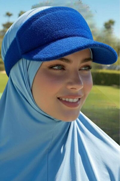 Mood Agenda قبعة نسائية ناعمة ذات حافة مزينة بالريش