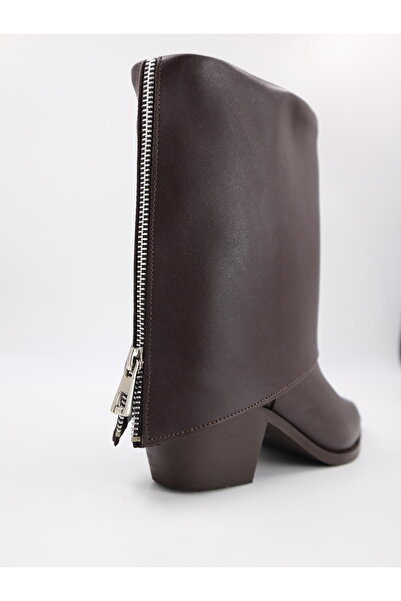 Sister in Love Alessia Short Boots with Back Zipper Detail