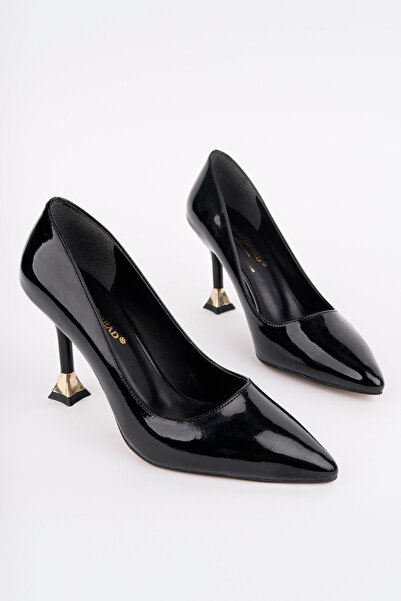 NOBLE TREAD SHOES حذاء نسائي أنيق بكعب عالٍ من الجلد المدبوغ