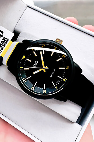 Q&Q 10 Atm Water Resistant Black Color Silicone Cord Original Men's Wristwatch - Gift Bracelet Qqeg2002C1