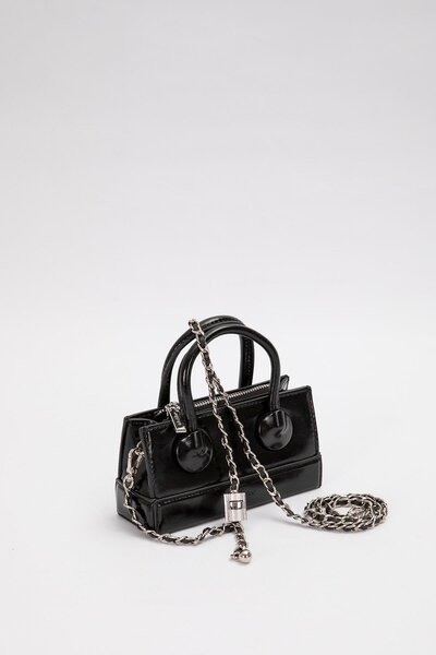 Levidor Siyah Ayarlanabilir Kilit Detaylı El Çantası