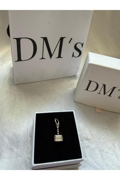 DM’s Silver Thor’un Çekici Gümüş Charm’ı