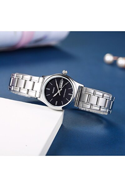 Casio Ceas de mână pentru femei Ltp-v006d-1b2udf