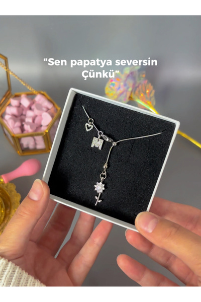 acc swen قلادة على شكل زهرة الأقحوان فضية اللون، فضية اللون، مصنوعة من الفولا...