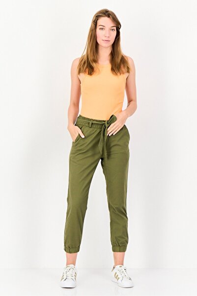 Levi's Women Regular Fit Solid Belted Jogger Pants, Dark Olive