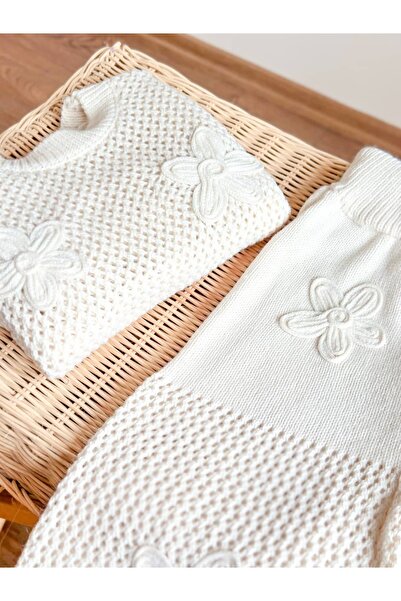 Pinkitokids WHITE ANGEL Çiçek Nakışlı Triko ve Triko Pantolon