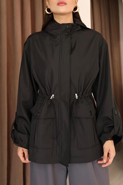 Hazel Kadın Siyah Kapüşonlu Katlama Kol Detaylı Trençkot