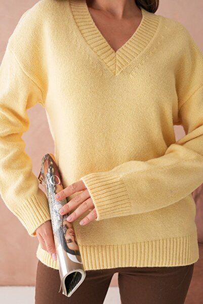 Noi Belis Oversized Soft Textured V-Neck Knitwear Sweater Aw25Kz0069