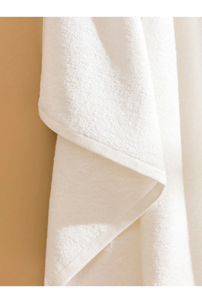 LC Waikiki Рушник для ванної кімнати з вишивкою 70x130 см