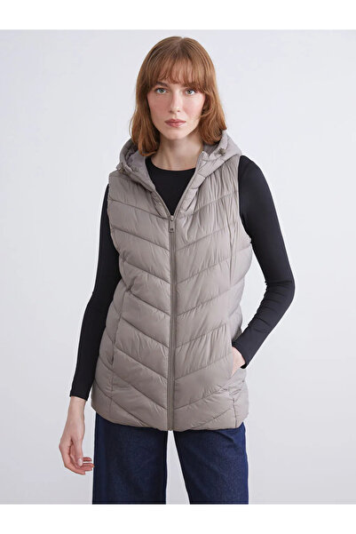LC Waikiki Kapüşonlu Kadın Şişme Yelek