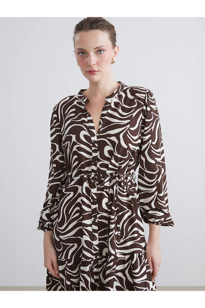 LC Waikiki Mini rochie maro cu guler cu model