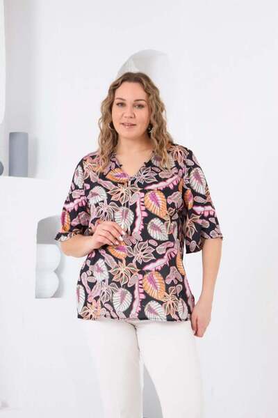 RMG Gamze Moda Large Size Flowered Blouse with Necklace Detail
