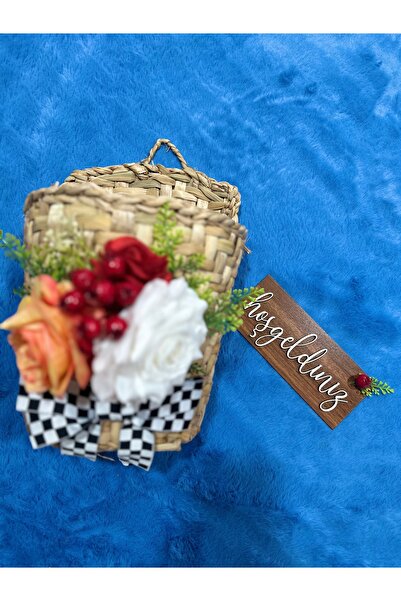 Marrone Rose Door Basket and Bell Ornament