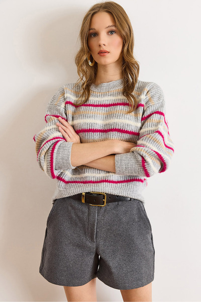 Olalook Women's Gray Striped Beard Detailed Soft Textured Knitwear Sweater Kzk-19000893