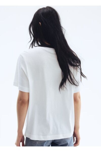 OEM Women's Loose Fit White T-Shirt – "Wild and Free" Print