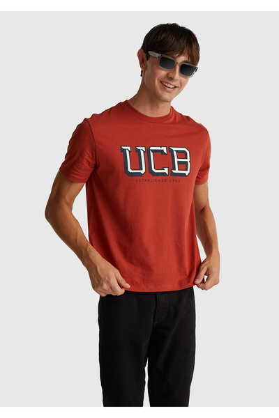 United Colors of Benetton Men's Red-Ucb 100% Cotton Front Logo Printed Relax Fit T-Shirt