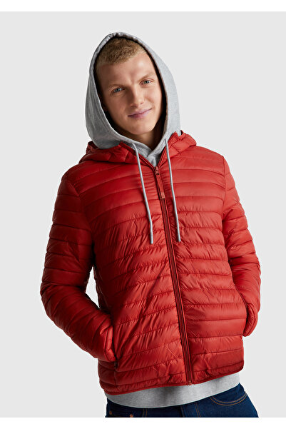 United Colors of Benetton Men's Red Polyester Filled Regular Fit Hooded Puffer Coat