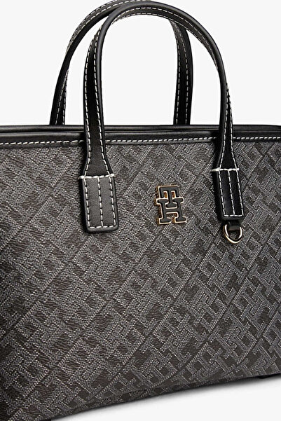 Tommy Hilfiger Női Th Monoplay válltáska - fekete