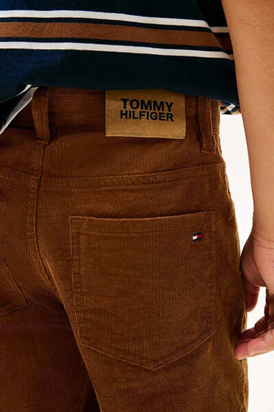 Tommy Hilfiger Erkek Çocuk Skater Fit Kadife Pantolon - Kahverengi
