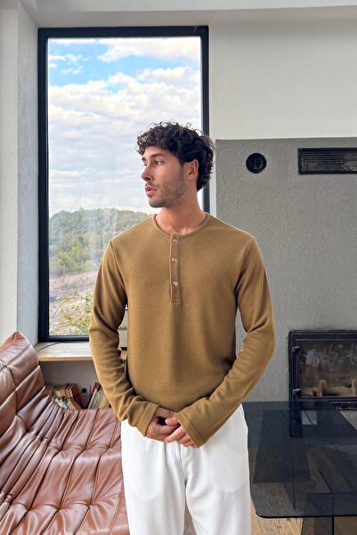 Flaw Wear Snap Fastener Oversized Long Sleeve T-Shirt