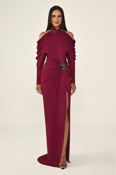 ALFABETA فستان سهرة طويل بتصميم مكشوف الأكتاف وشق أمامي