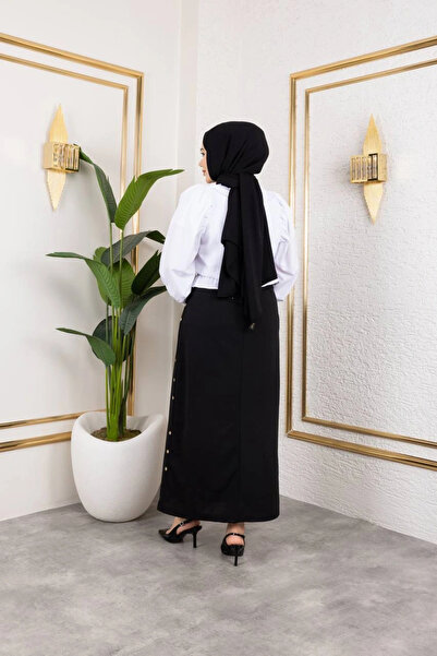 Nevayla Moda Scuba Fabric Button Detailed Skirt / Black - A106