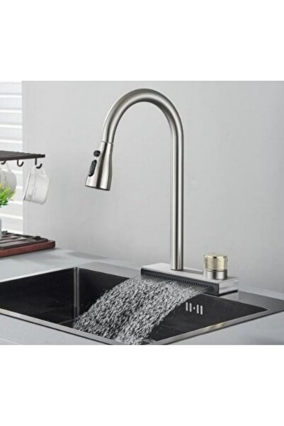 SanDonna Aster satin chrome kitchen faucet with pull-out shower