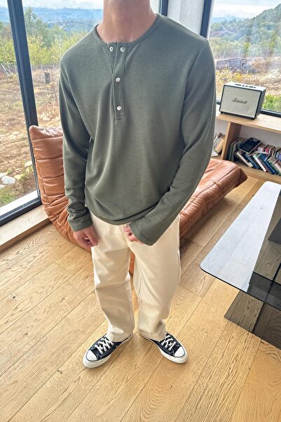 Flaw Wear Snap Fastener Oversized Long Sleeve T-Shirt