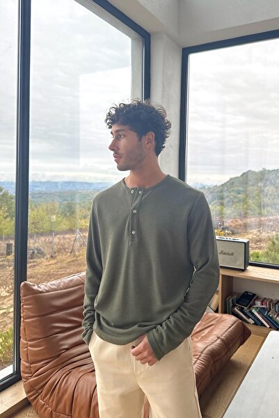 Flaw Wear Snap Fastener Oversized Long Sleeve T-Shirt