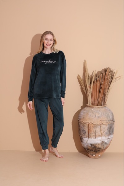 Lukitus Velvet Long Sleeve Women's Pajama Set