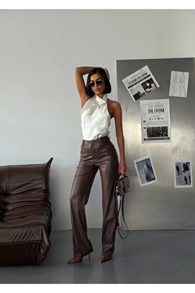 motix Modern ve Çarpıcı: Yüksek Bel Deri Pantolon”