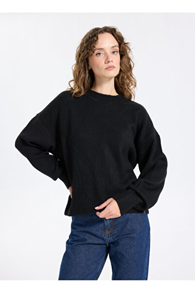 Jeep Bisiklet Yaka Loose Fit Düz Örgü Desenli Siyah Kazak Kadın J5WL-KZK7153