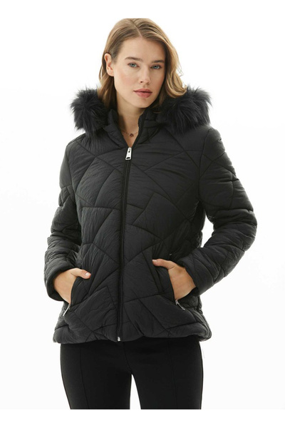 Selen Siyah Kadın Standart Desenli Mont 25KSL6165