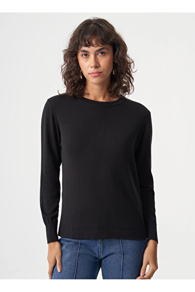 Mizalle Bisiklet Yaka Normal Düz Siyah Kazak Kadın M1MZ1030240010