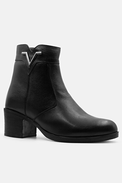 DeriWorld Γνήσιες δερμάτινες γυναικείες μπότες με λεπτομέρεια με αγκράφα Γυναικείες δερμάτινες μπότες με τακούνι