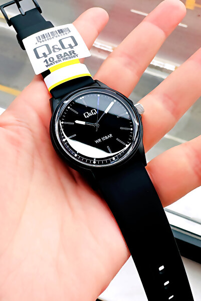 Q&Q 10 Atm Water Resistant Quartz Women's Wristwatch Black Color Silicone Band - Gift Bracelet Qqb2001C10