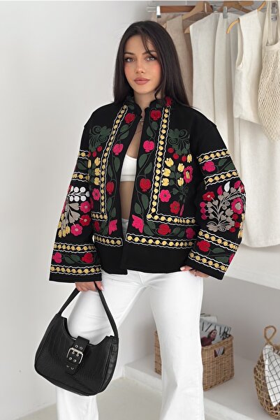 FEMELLE Μαύρο έθνικ vintage μπουφάν με κέντημα με λουλούδια
