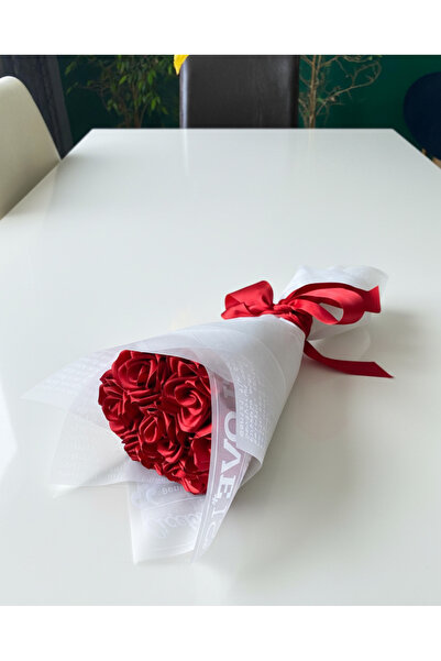 Buketim Seninle 7'li Kırmızı Solmayan Gül Buketi, Saten Kurdele Gül, Sevgiliye Hediye, Özel Gün Hediye