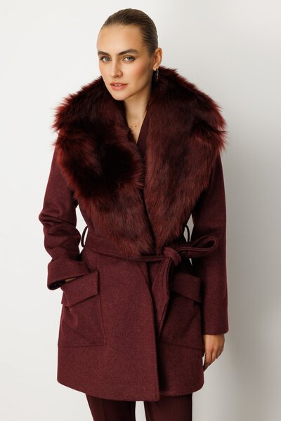 Ekol Yakası Kürklü Beli Kuşaklı Kaban