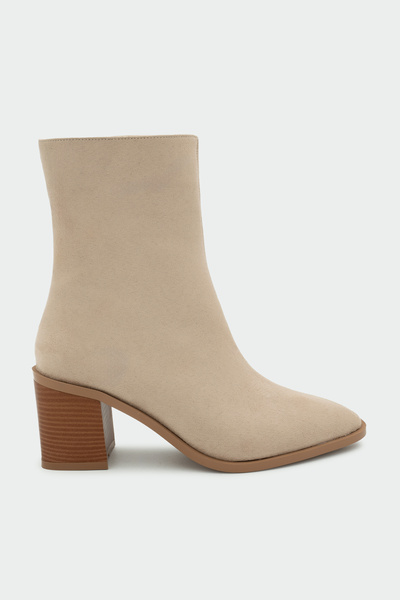LAMİNTA Chen Beige Suede Blunt Toe Heeled Women's Boots