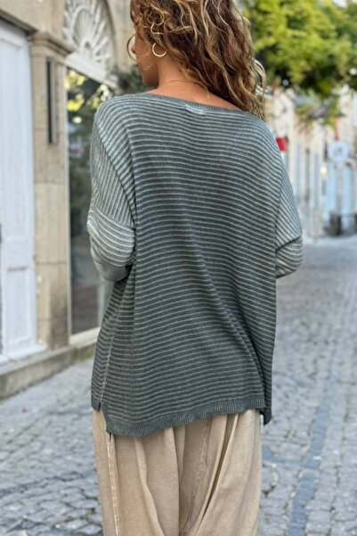 Güneşkızı Pulover italian kaki cu decolteu în V cu textura folie B cu imprimeu Modal 70 50