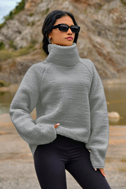H&E LUXURY DESIGN Half Turtleneck Plush Sweatshirt