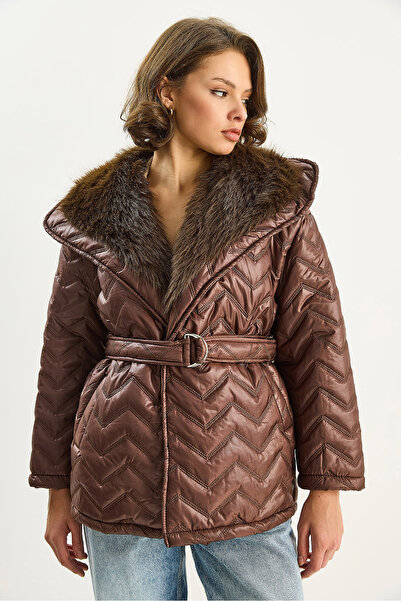 Bianco Lucci Women's Fur Detailed Belted Lined Quilted Coat