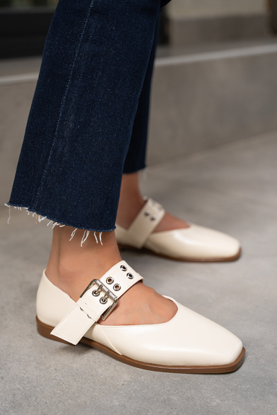 LAMİNTA Jewel Ecru Women's Ballerinas with Belt Detail